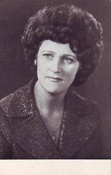 ����� ����